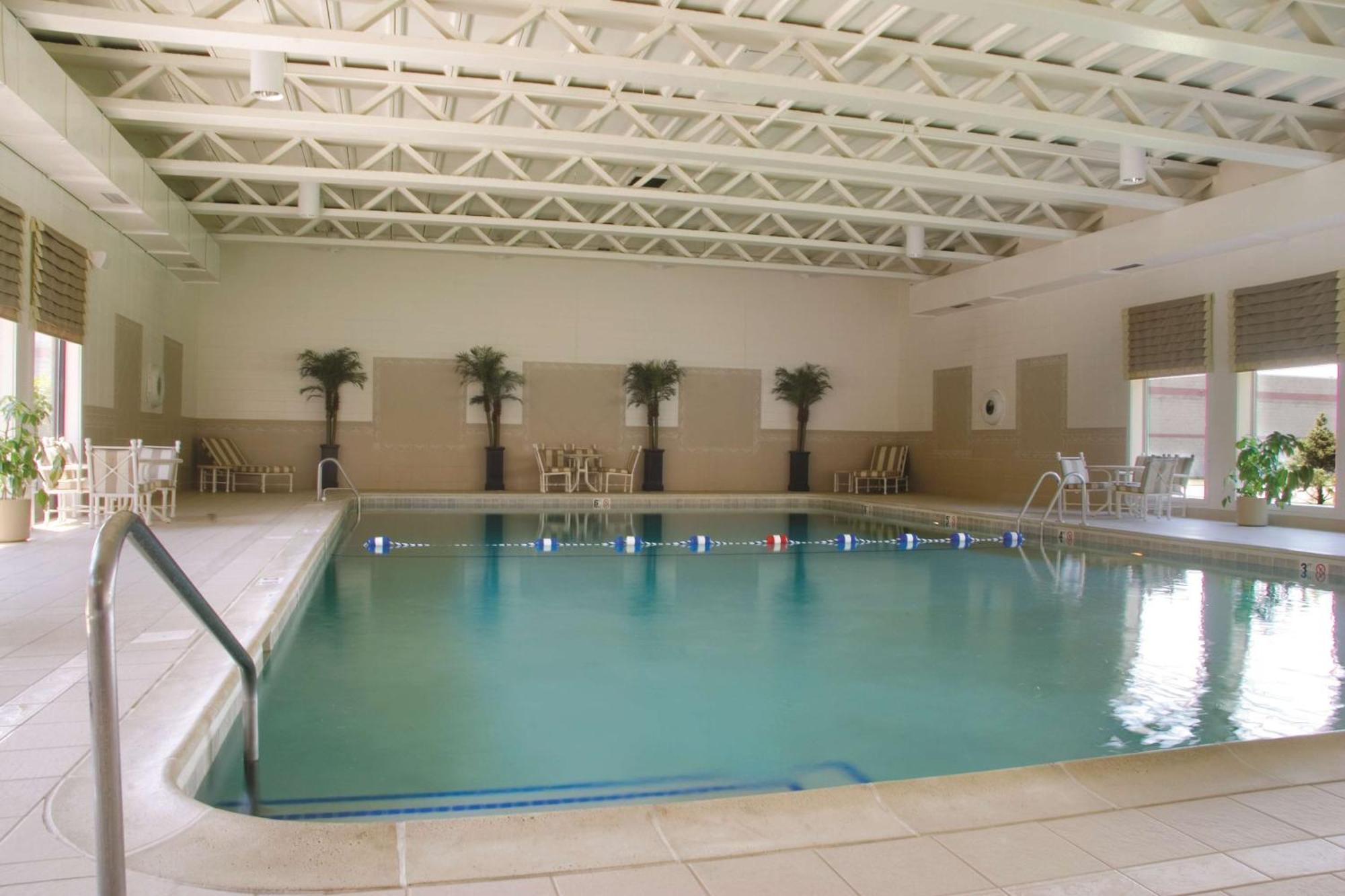 Doubletree By Hilton Chicago/Alsip Otel Dış mekan fotoğraf
